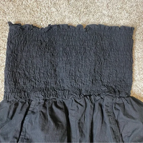 Black Women's Smocked High-Waist Sleeveless Romper - Picture 2 of 8